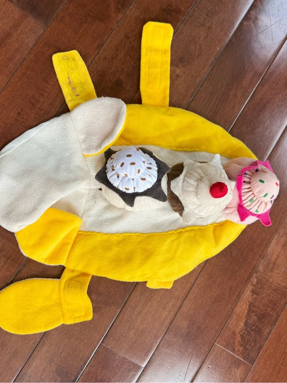 Moonlight Manor Banana Split Ice Cream Dog Halloween Costume, size Small